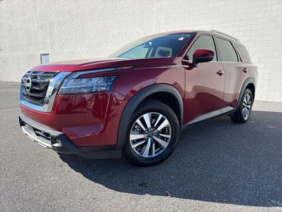 Used 2022 Nissan Pathfinder SL