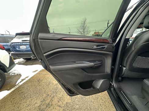 Used 2016 Cadillac SRX Luxury w/ Driver Awareness Package image 18