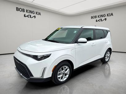 Used 2025 Kia Soul LX w/ LX Technology Package