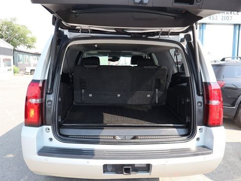 Used 2018 Chevrolet Suburban LT AWD/4WD image 15