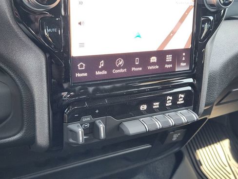 New 2026 RAM 2500 Tradesman AWD/4WD image 14