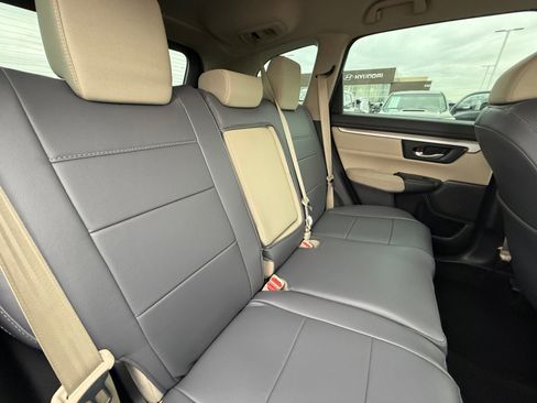 Used 2018 Honda CR-V LX image 18