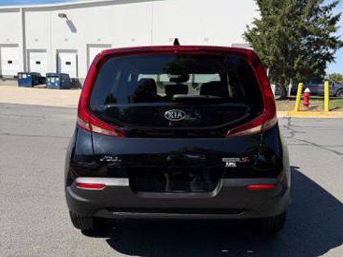 Used 2021 Kia Soul S FWD image 5