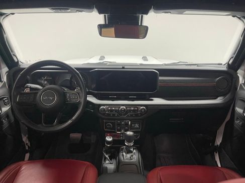 Used 2024 Jeep Wrangler Unlimited Rubicon 392 image 30