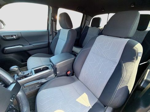 Used 2023 Toyota Tacoma TRD Sport w/ Advanced Technology Package AWD/4WD image 15