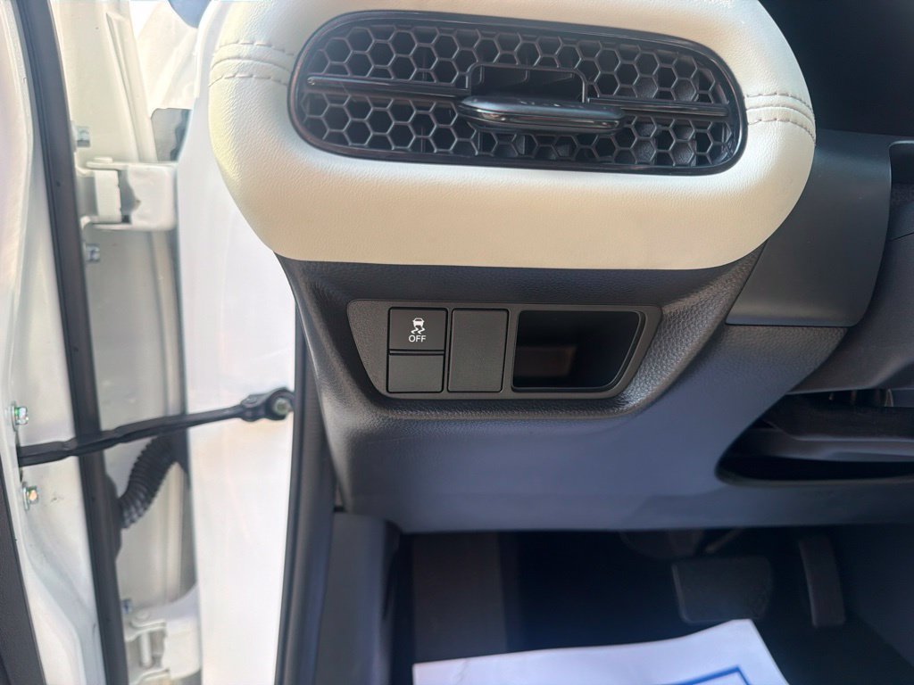 Used 2024 Honda HR-V LX image 23