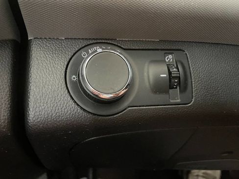 Used 2020 Chevrolet Sonic LS image 39