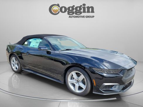 New 2026 Ford Mustang Premium RWD image 4