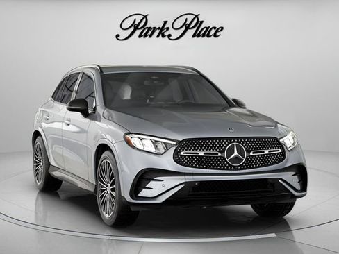 Used 2026 Mercedes-Benz GLC 300 image 32