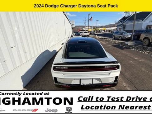 Used 2024 Dodge Charger Daytona Scat Pack w/ Plus Group AWD/4WD image 15