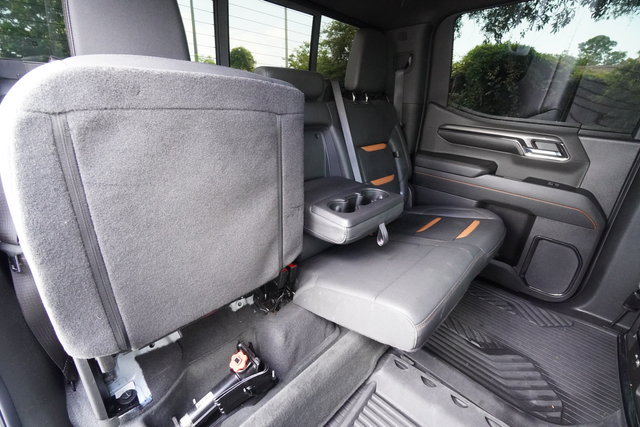 Used 2024 GMC Sierra 1500 AT4 w/ Technology Package AWD/4WD image 29