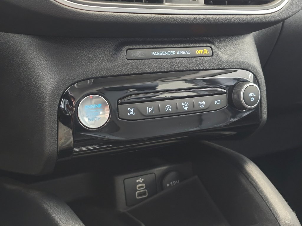 Used 2024 Ford Escape Platinum AWD/4WD image 28
