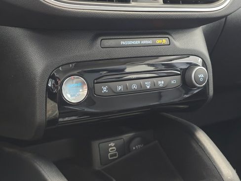 Used 2024 Ford Escape Platinum AWD/4WD image 28