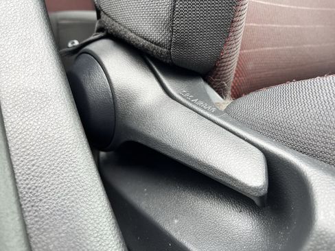 Used 2025 Toyota Corolla SE FWD image 25