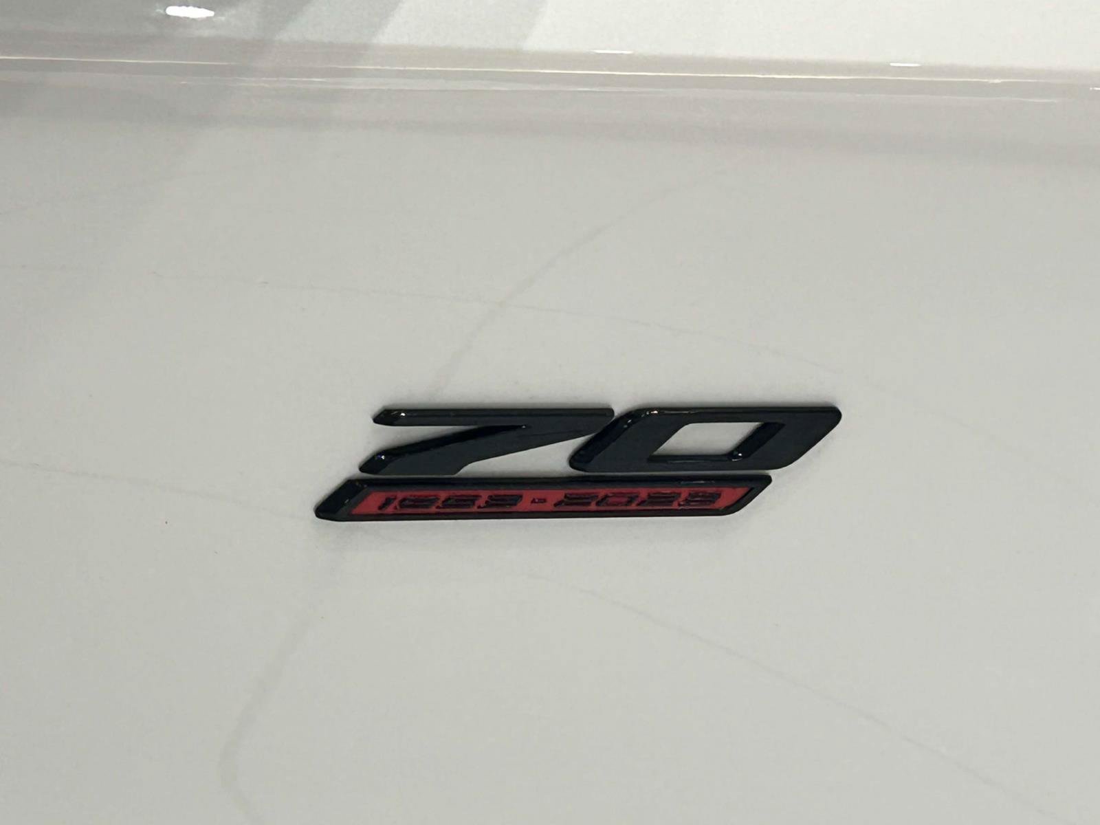 Used 2023 Chevrolet Corvette Stingray Premium Conv RWD image 9