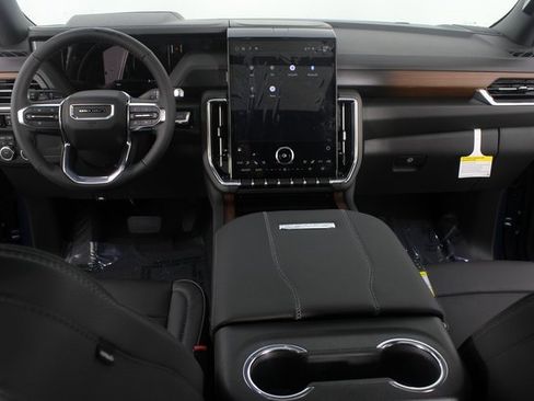 New 2026 GMC Yukon XL Denali w/ Sun & Power Step Package image 12