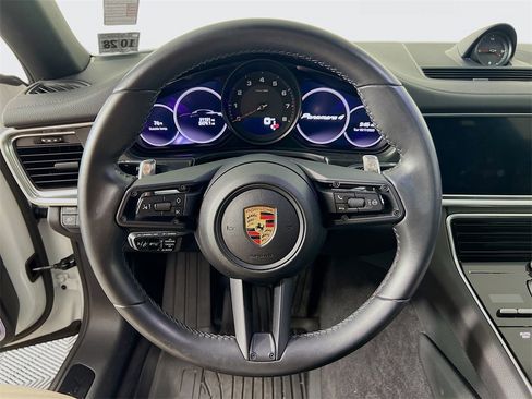 Certified 2023 Porsche Panamera 4 image 12