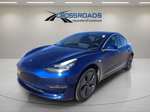 Used 2019 Tesla Model 3 Standard Range Plus image 1