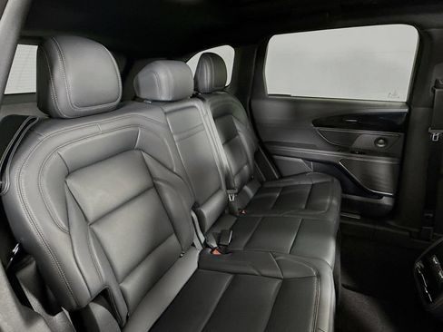 Used 2025 Lincoln Nautilus Premier w/ Equipment Group 102A AWD/4WD image 36