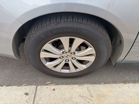 Used 2016 Honda Odyssey SE image 10