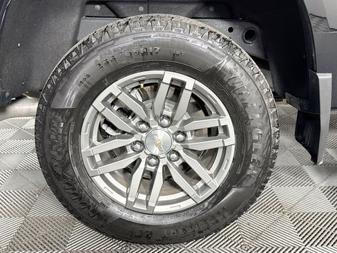 Used 2023 Chevrolet Colorado LT w/ LT Convenience Package image 32