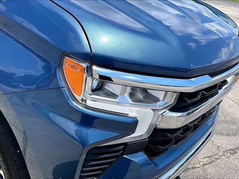 Used 2024 Chevrolet Silverado 1500 LT AWD/4WD image 33