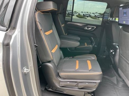 Used 2024 GMC Yukon XL AT4 w/ AT4 Premium Package AWD/4WD image 20
