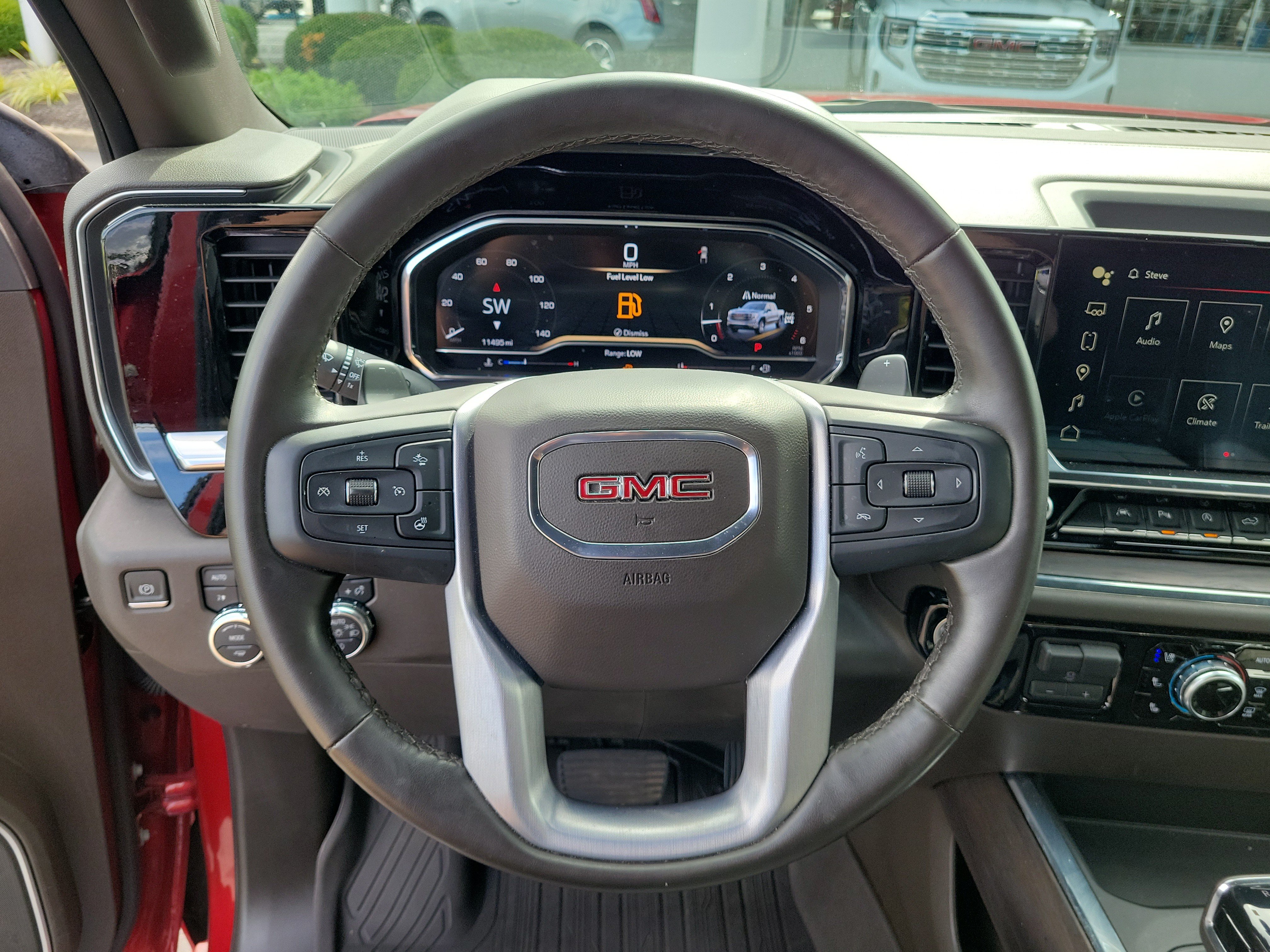 Used 2024 GMC Sierra 1500 SLT w/ SLT Premium Plus Package AWD/4WD image 21