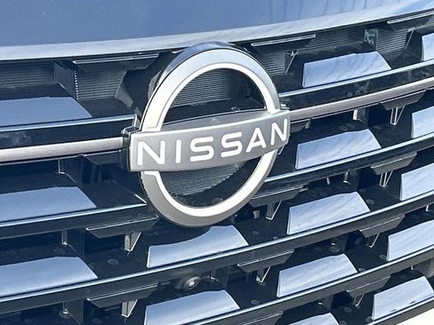 New 2026 Nissan Pathfinder SL w/ SL Premium Package AWD/4WD image 11