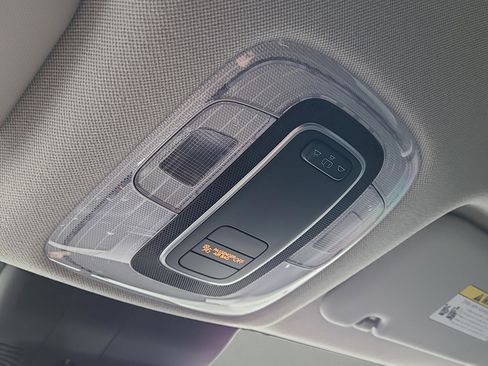 Used 2024 Hyundai Elantra SE image 21