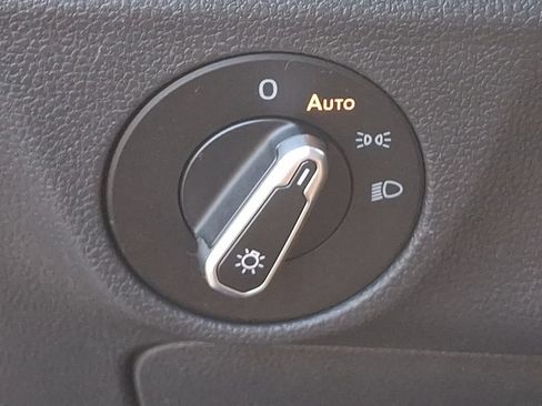 Used 2024 Volkswagen Jetta S FWD image 23