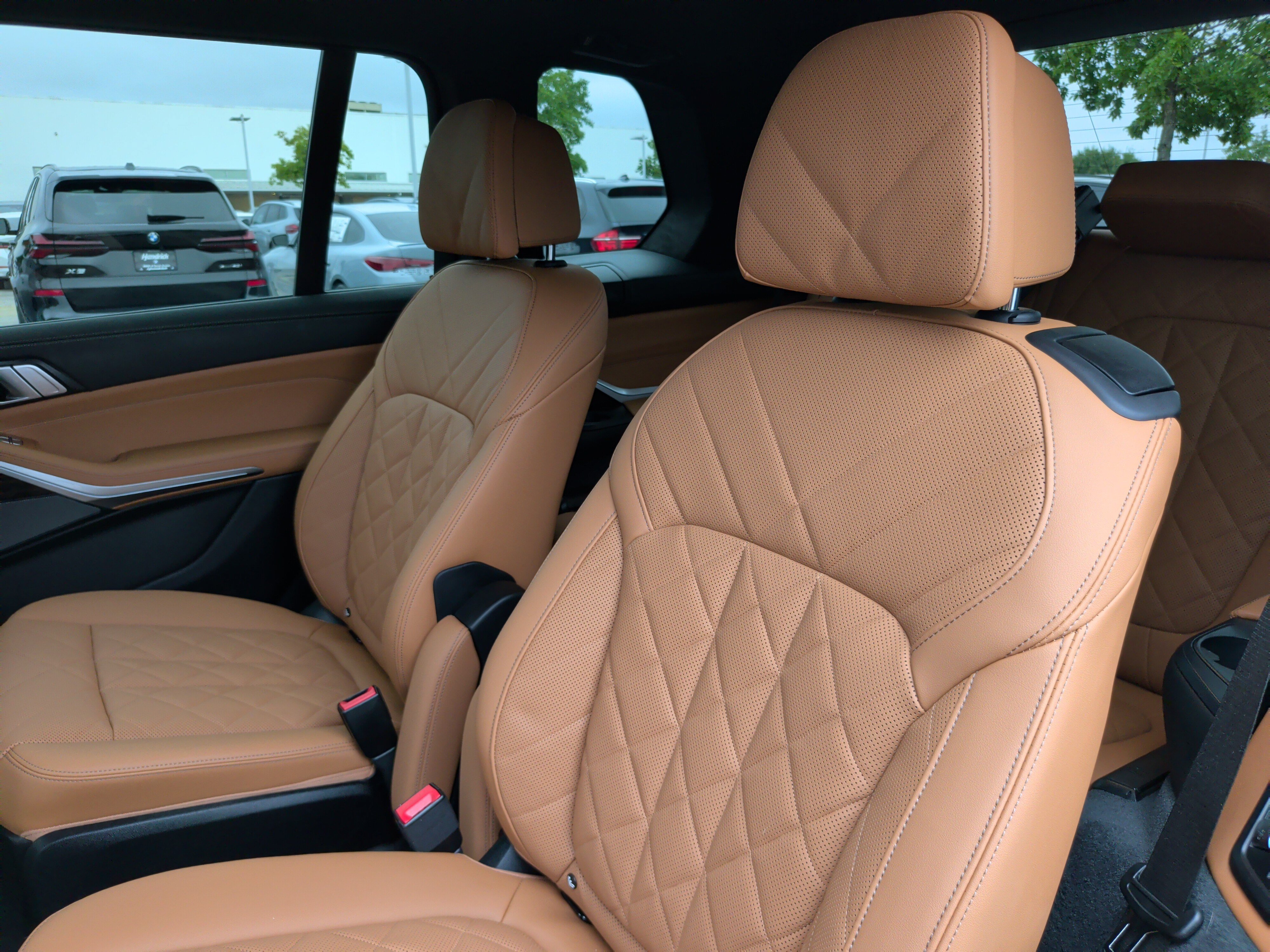 Used 2025 BMW X7 xDrive40i w/ Executive Package AWD/4WD image 39