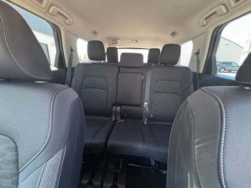 Used 2025 Nissan Pathfinder SV AWD/4WD image 42