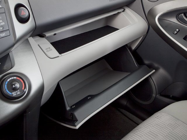 Used 2010 Toyota RAV4 2WD image 18