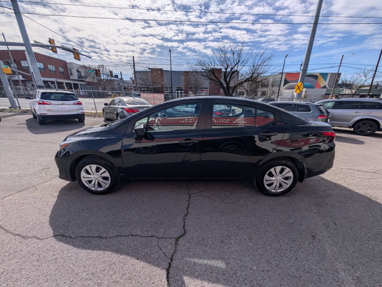 Used 2025 Nissan Versa S w/ Trunk Package FWD image 9