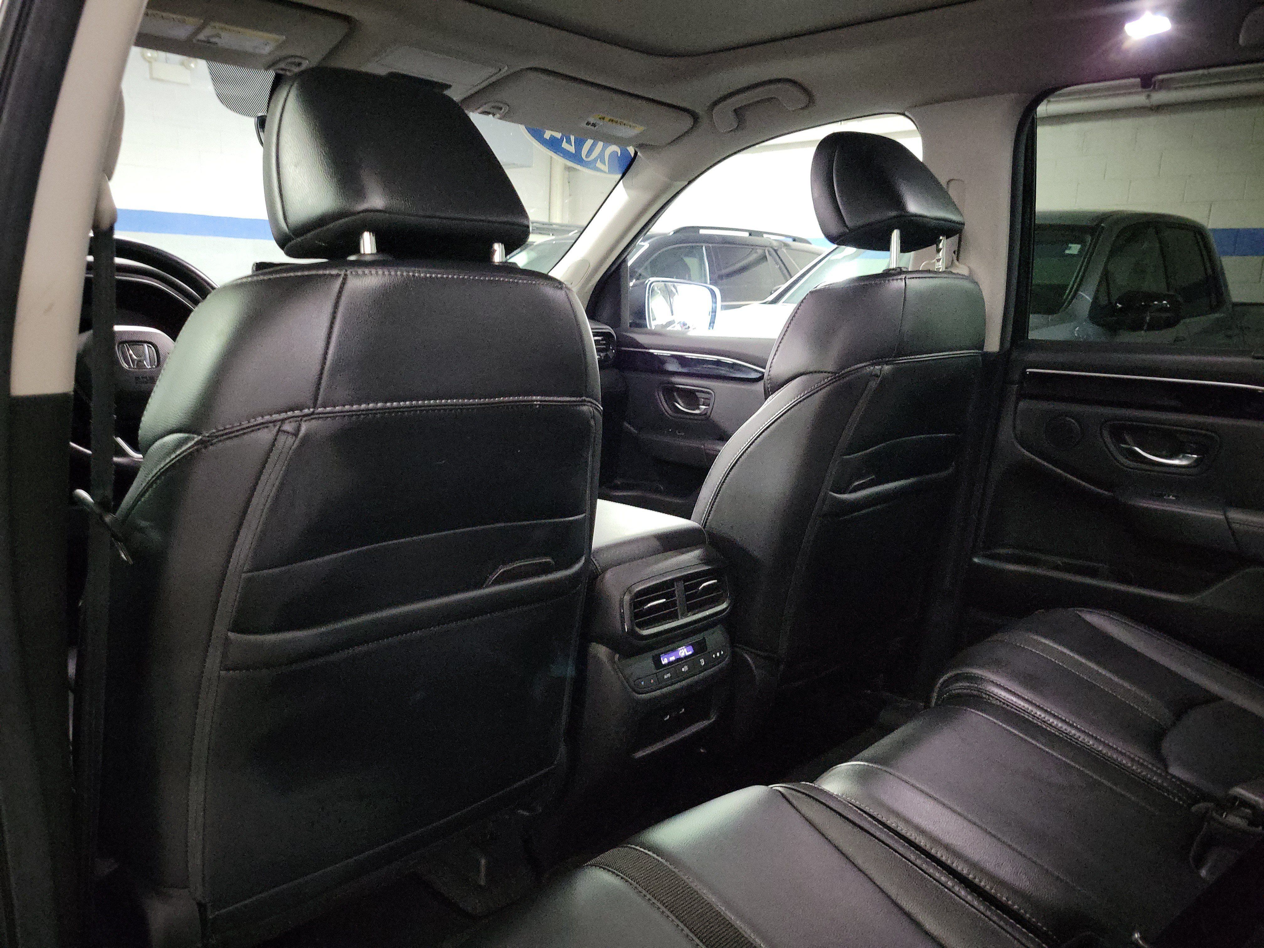 Certified 2024 Honda Pilot Touring image 17