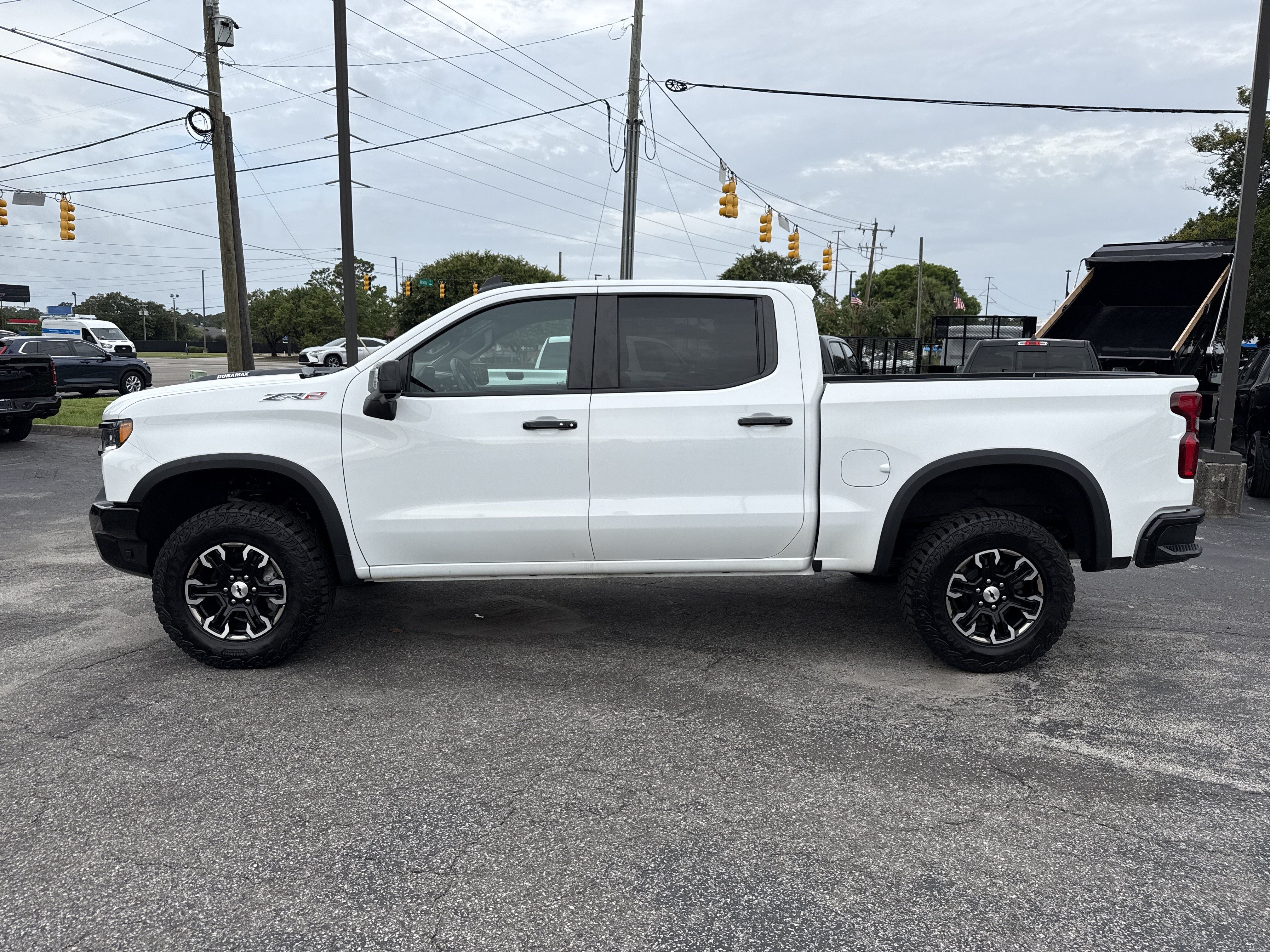 Used 2024 Chevrolet Silverado 1500 ZR2 w/ Technology Package AWD/4WD image 12