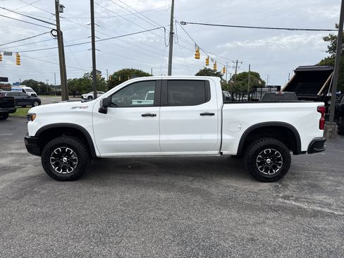 Used 2024 Chevrolet Silverado 1500 ZR2 w/ Technology Package AWD/4WD image 12