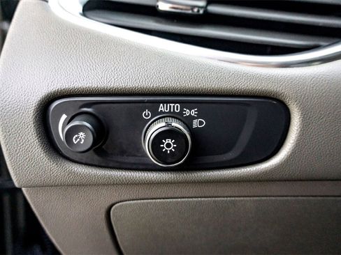 Used 2024 Chevrolet Malibu LT image 16