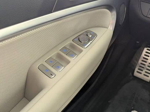 Used 2025 Genesis G70 2.5T w/ Sport Prestige Package RWD image 17