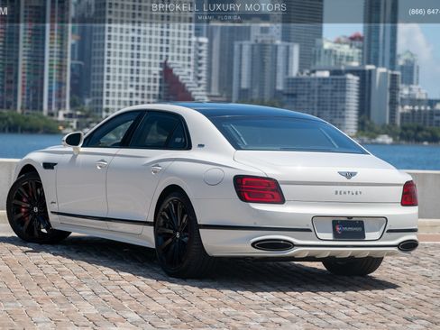 Used 2025 Bentley Flying Spur Plug-In Hybrid w/ First Edition Specification AWD/4WD image 13
