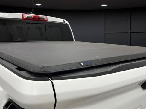 Used 2025 Chevrolet Colorado Z71 AWD/4WD image 40
