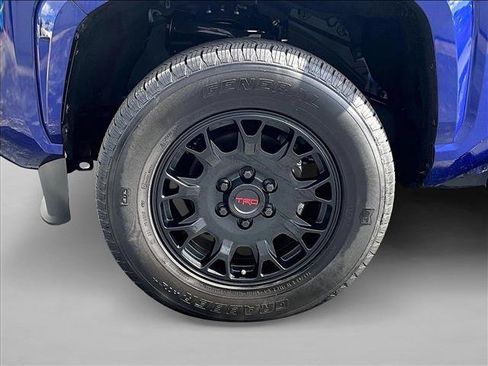 Used 2025 Toyota Tacoma SR5 RWD image 10