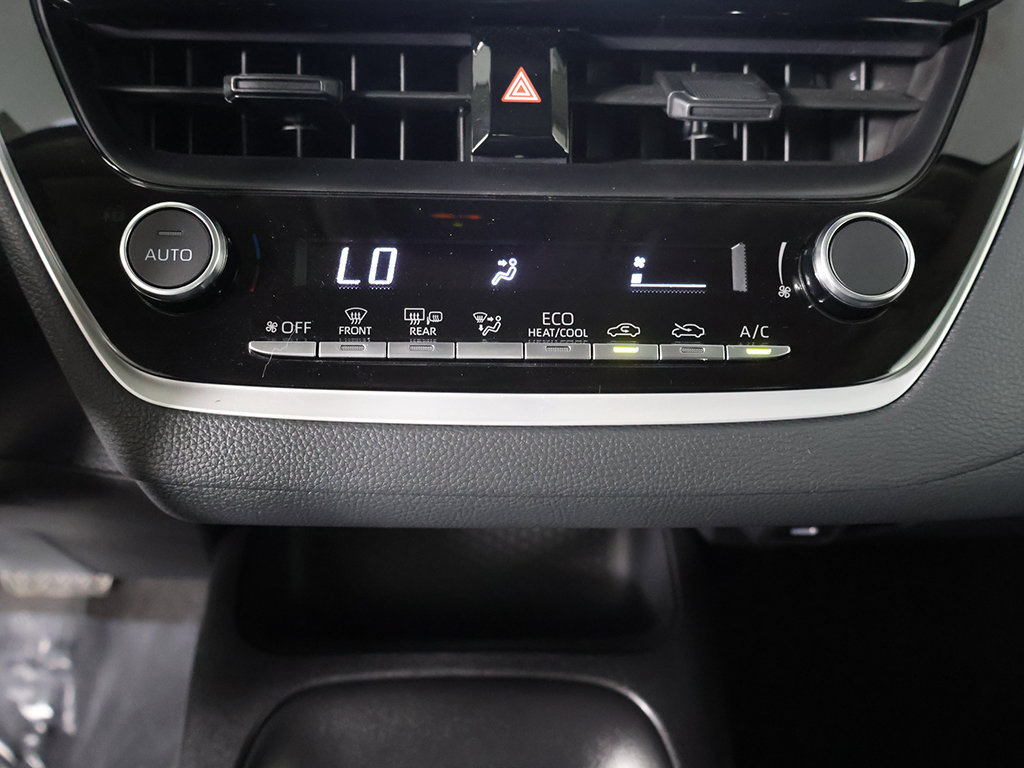 Used 2026 Toyota Corolla LE FWD image 41