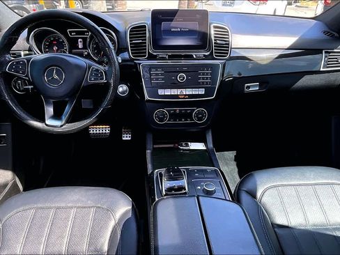 Used 2019 Mercedes-Benz GLE 400 4MATIC image 16