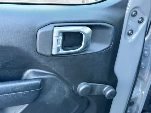 Used 2021 Jeep Wrangler Unlimited Willys image 18