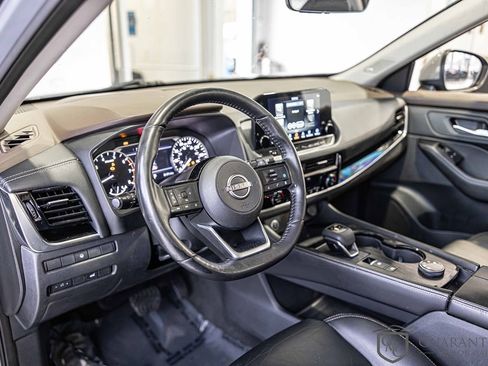 Used 2022 Nissan Rogue SL w/ SL Premium Package image 21