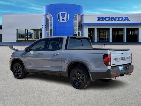 New 2026 Honda Ridgeline Black Edition image 4