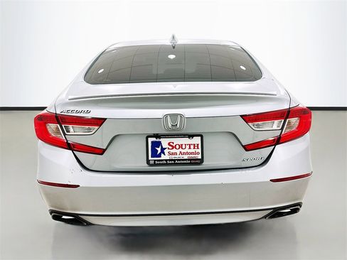 Used 2019 Honda Accord Sport image 6