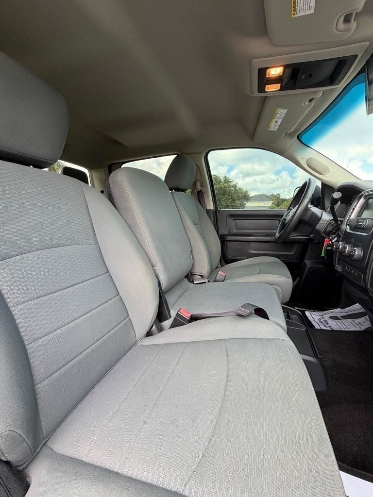 Used 2015 RAM 2500 Tradesman w/ Chrome Appearance Group AWD/4WD image 16